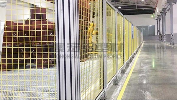 为何专业领域更信赖铝型材围栏？