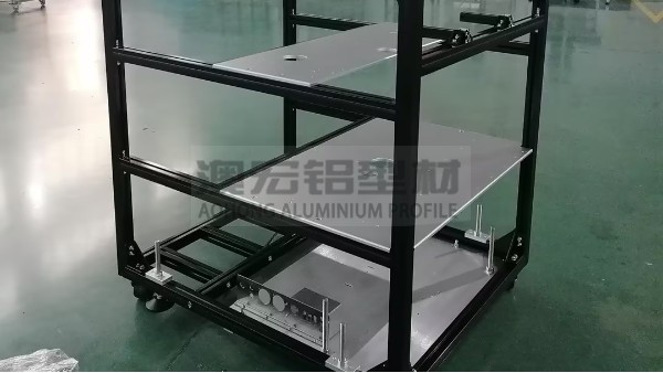 铝型材框架：快速、灵活、可靠的设备骨骼